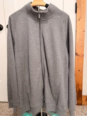 Bench. Black and Heather Gray Hoodie Label View